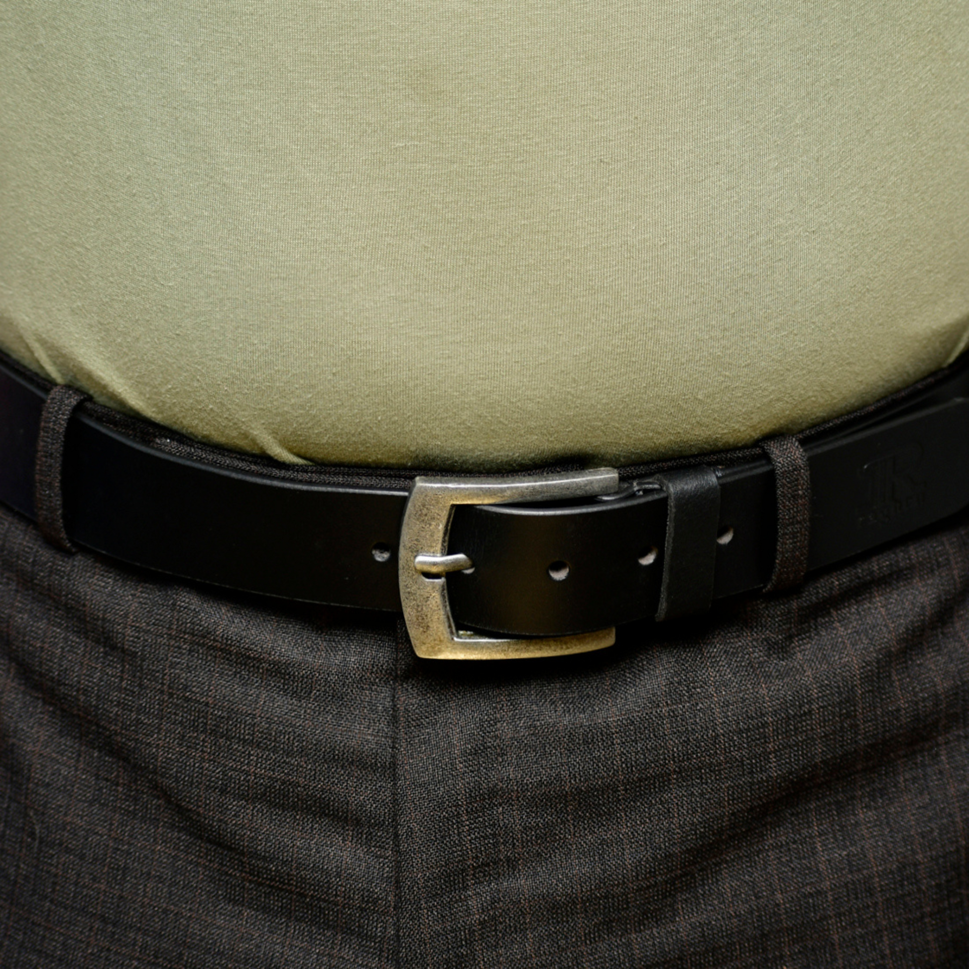 black leather belt 