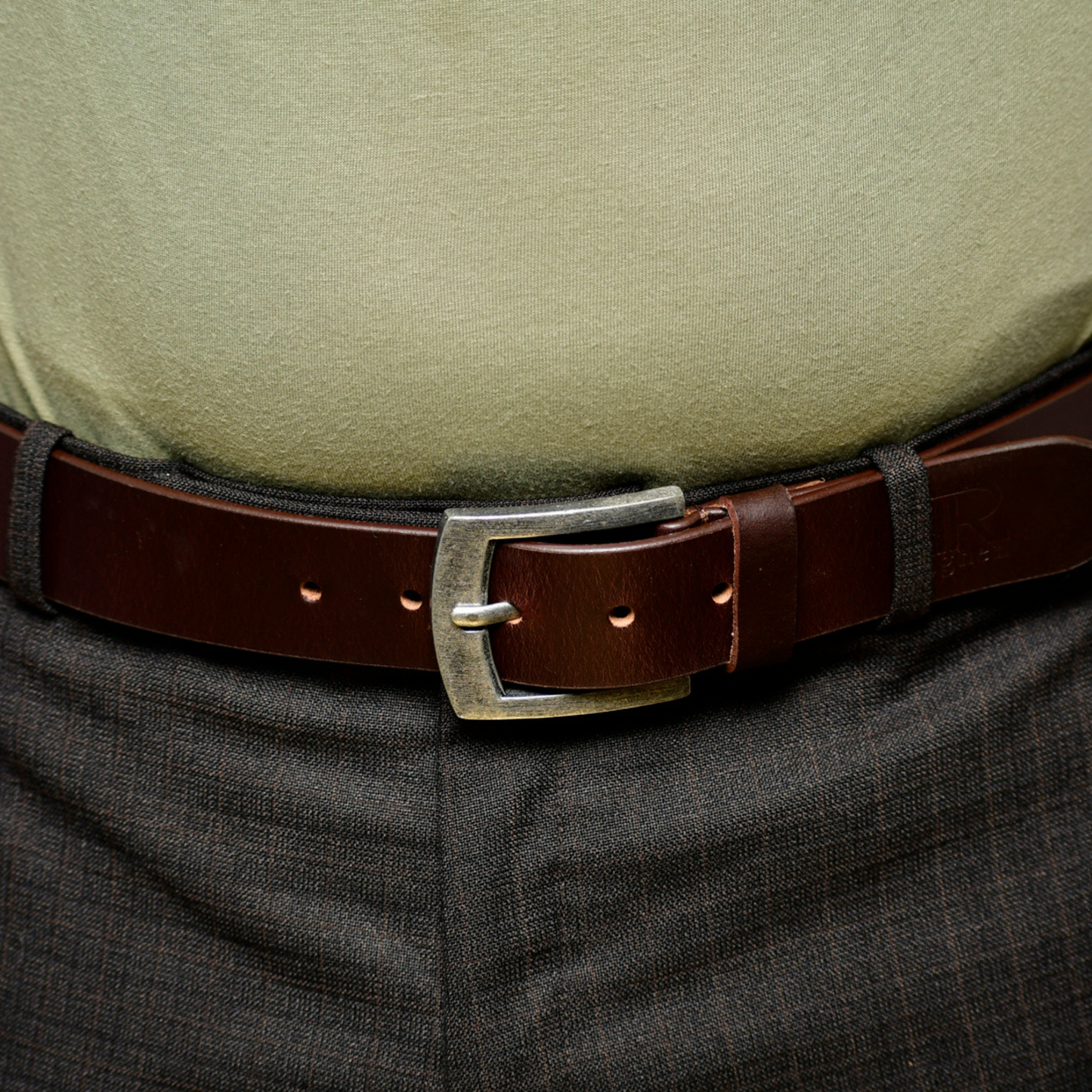 brown leather belt 